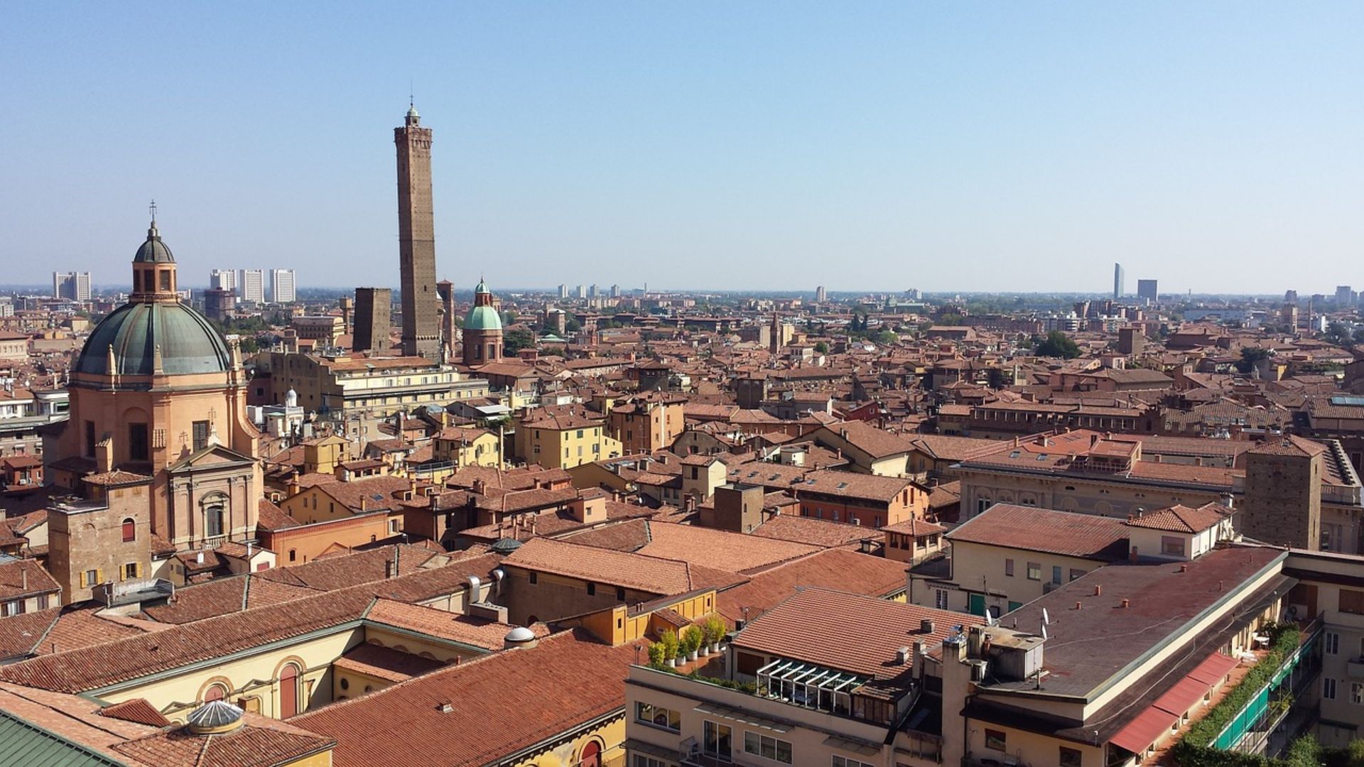 Discover Italy Treasures From Bologna to Tuscany